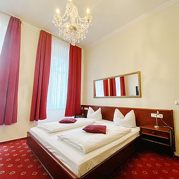 Doppelzimmer Bett