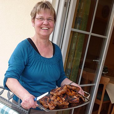 frisch gegrillte Steaks Wein- uund Gästehaus Genet