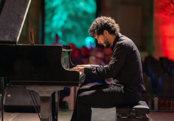 00 Hero photo - Jacopo Petrucci - piano