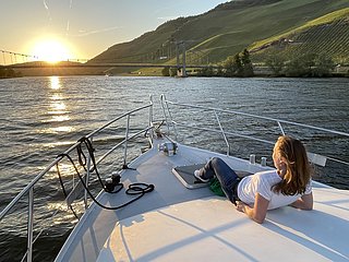Evening Yachting Tour auf der Mosel