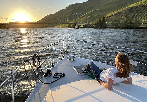 Evening Yachting Tour auf der Mosel