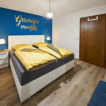 Ferienhaus_Moselherberge_Zimmer_Geschaeftemacher_1