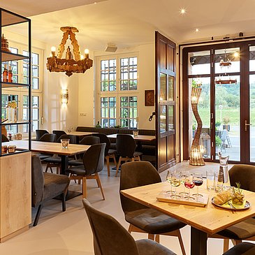 Weinprobe in der Vinothek Hower