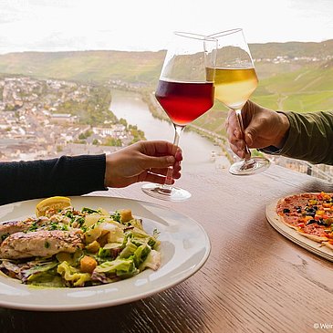 Genuss_Kulinarik_Wein_Restaurant_Person_Mosel_Bern