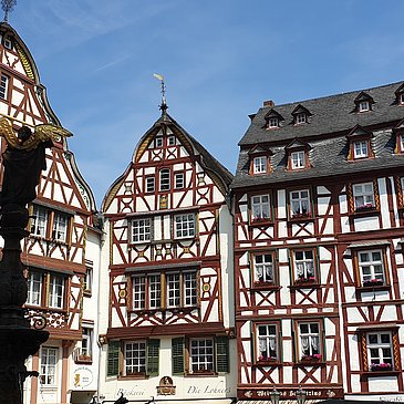 Der perfekte Abschluss: ein Abstecher zum historischen Marktplatz in Bernkastel