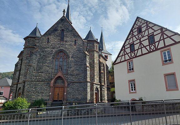 Katholische Pfarrkirche Veldenz