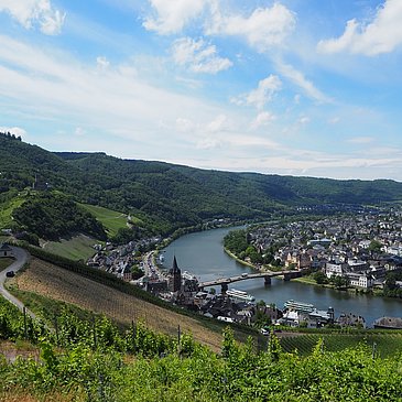 Aussichtsplattform oberhalb von Bernkastel