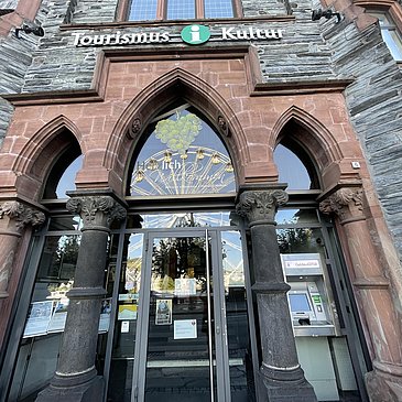 Eingang Mosel-Gäste-Zentrum