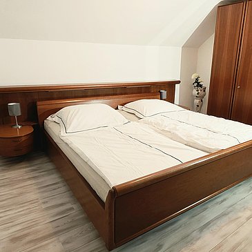 Schalfzimmer DG