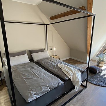 Alte Dame Dachgeschoss
