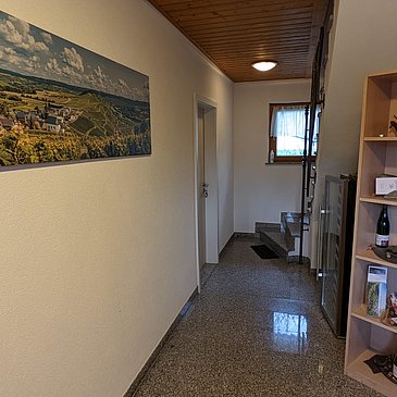 Zugang zum Weinprobierraum