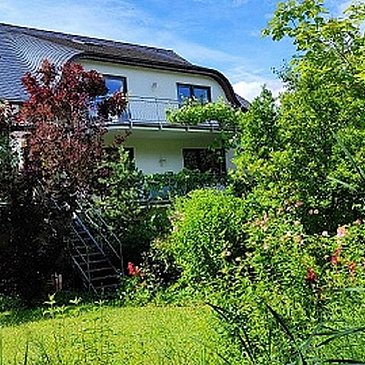 17. Hausansicht Garten