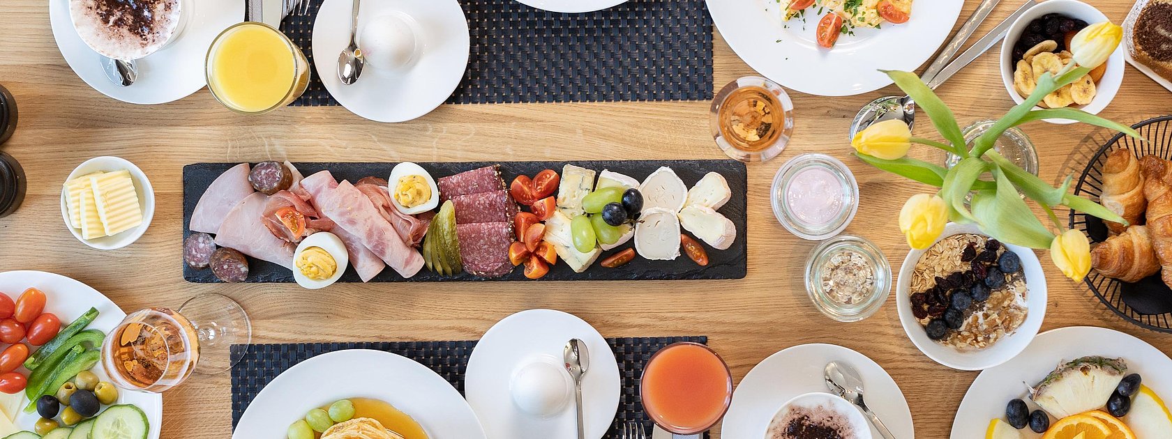 Frühstück im DEINHARD´s genießen