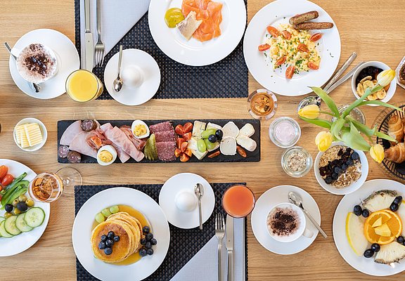 Frühstück im DEINHARD´s genießen