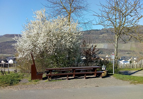 Rittertafel auf dem Weinlagenweg