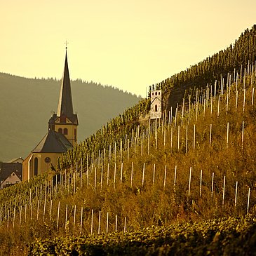 Sonnenuhr bei Dämmerung