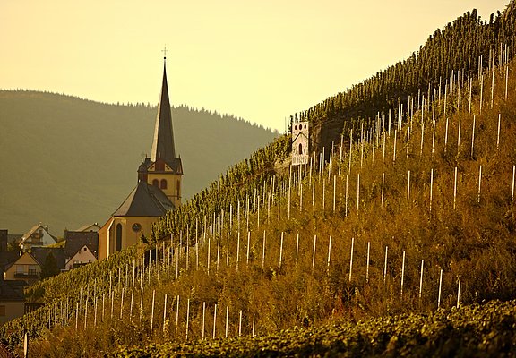 Sonnenuhr bei Dämmerung