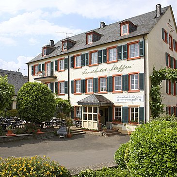 Inmitten von Weinbergen in Lieser_Foto Hotel