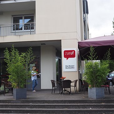 Bäckerei "Zuruf" mit Terasse