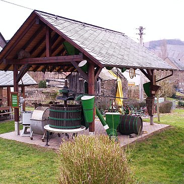 Farmers & Winemakers Museum