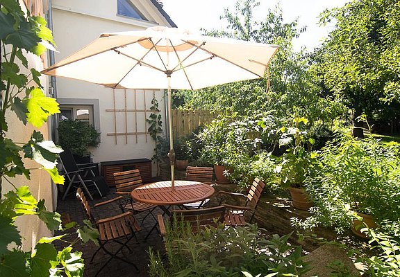 Terrasse + Garten