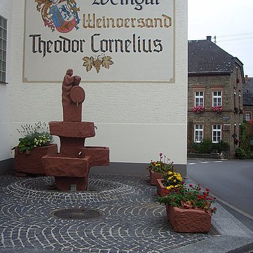 Josefsbrunnen b