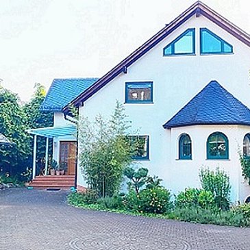 1. Hausansicht Eingang