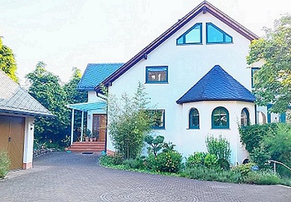 1. Hausansicht Eingang