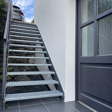 Entrance and staircase